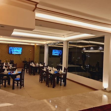 Top Rich Hotel Nuwara Eliya Buitenkant foto