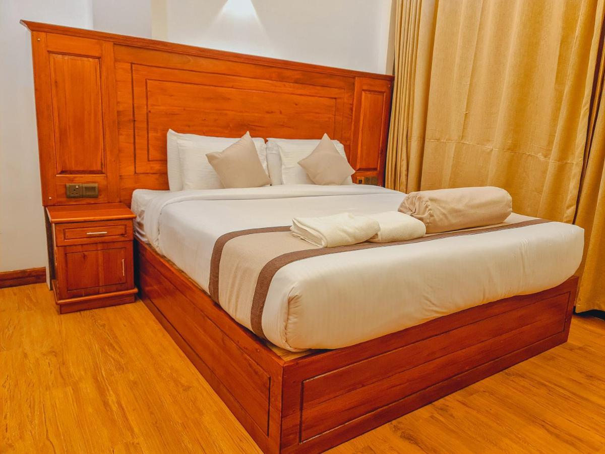 Top Rich Hotel Nuwara Eliya Buitenkant foto