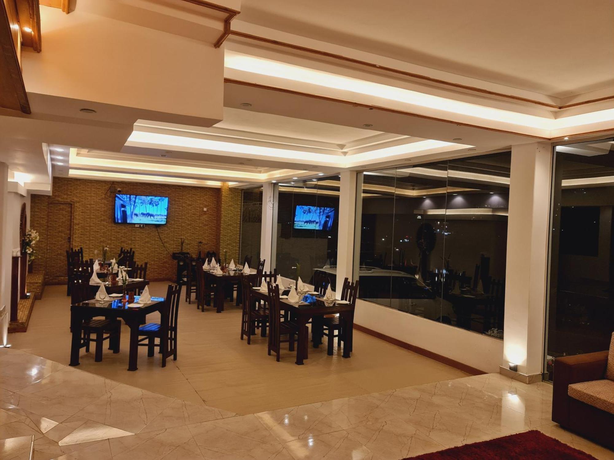 Top Rich Hotel Nuwara Eliya Buitenkant foto